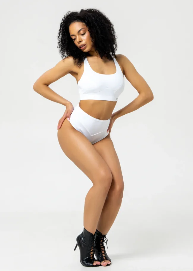 Non-Padded Sports Top – CLASSIC – White - 2Queens Kyiv 0734 1 scaled